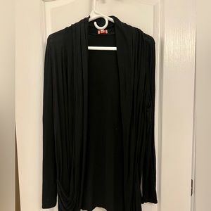 pixley • size M • standard flowy black cardigan with pockets